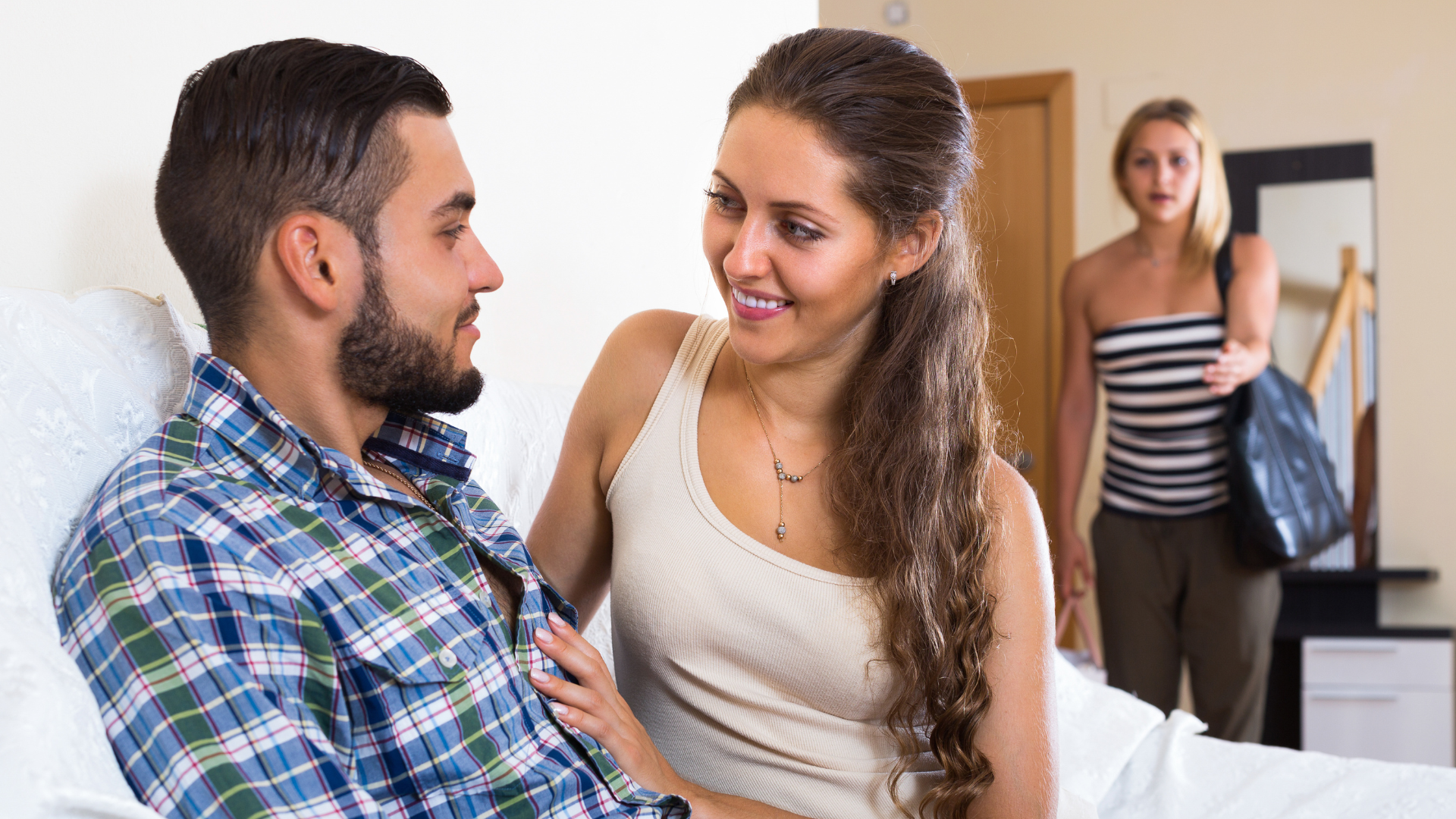 5 Potential Signs Your Partner is Cheating on You